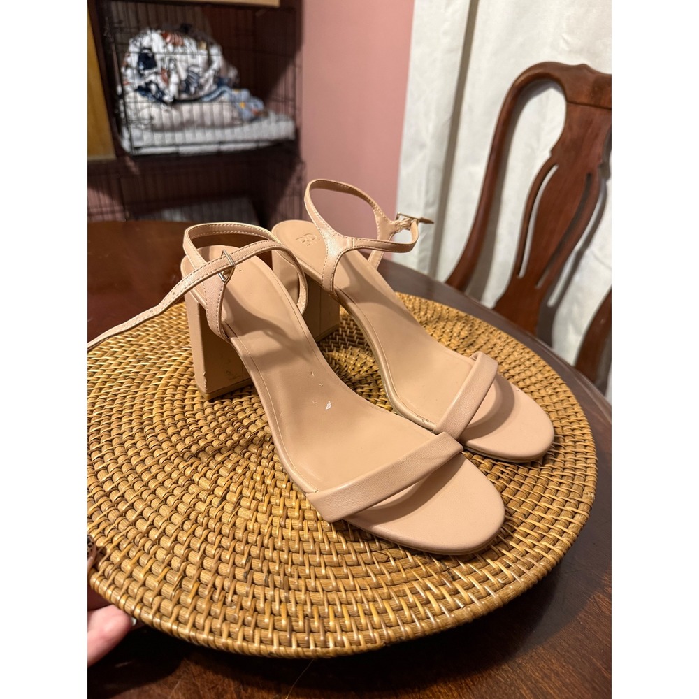 BP. Womens Nude Tan Block Heel Ankle Strap Sandals Size 10M Minimalist Buckle
